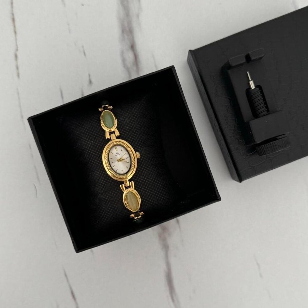 Sku0283 cute gold watch bracelet with green natural stone inserts + gift bag - Picture 2 of 7